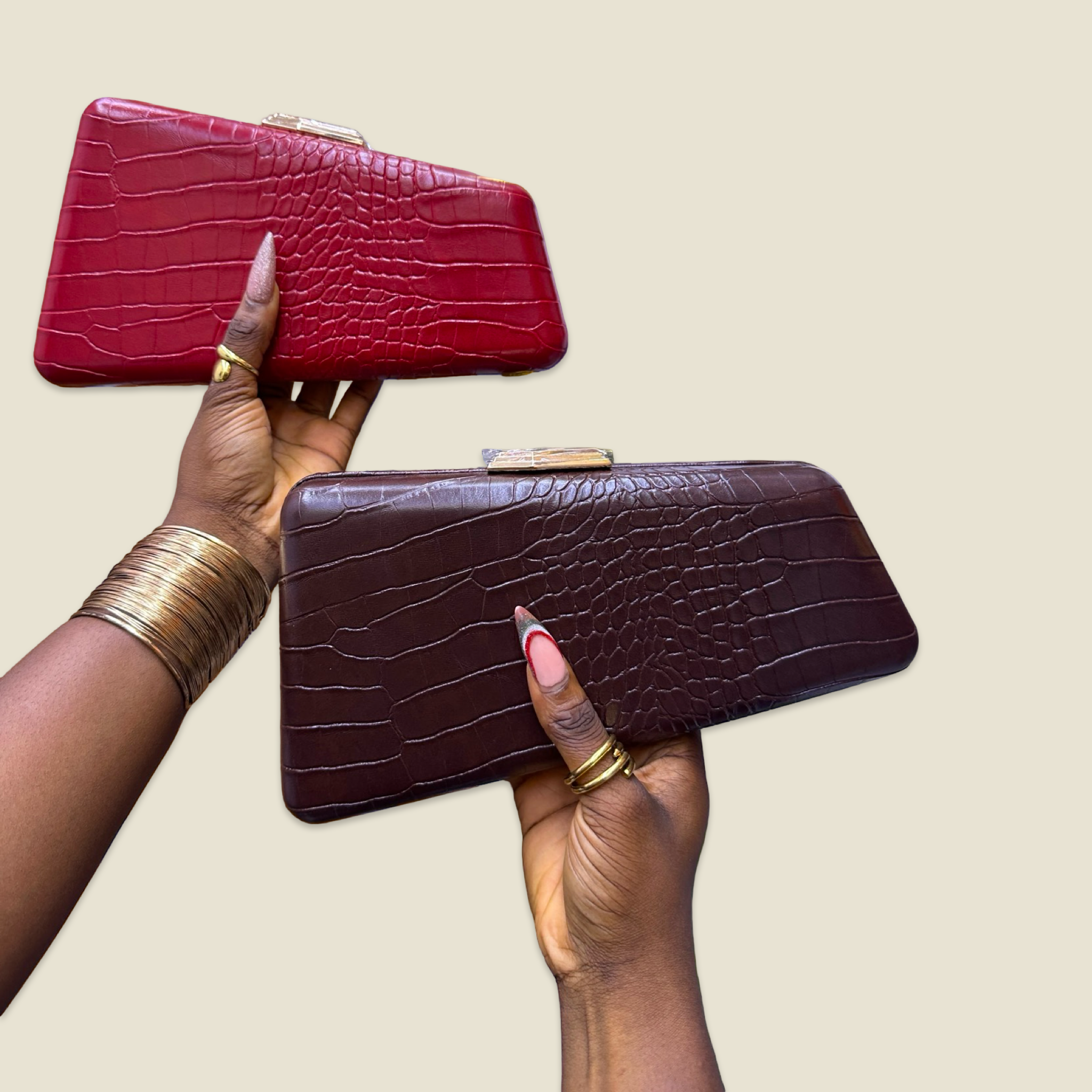 The Verona Timeless purse