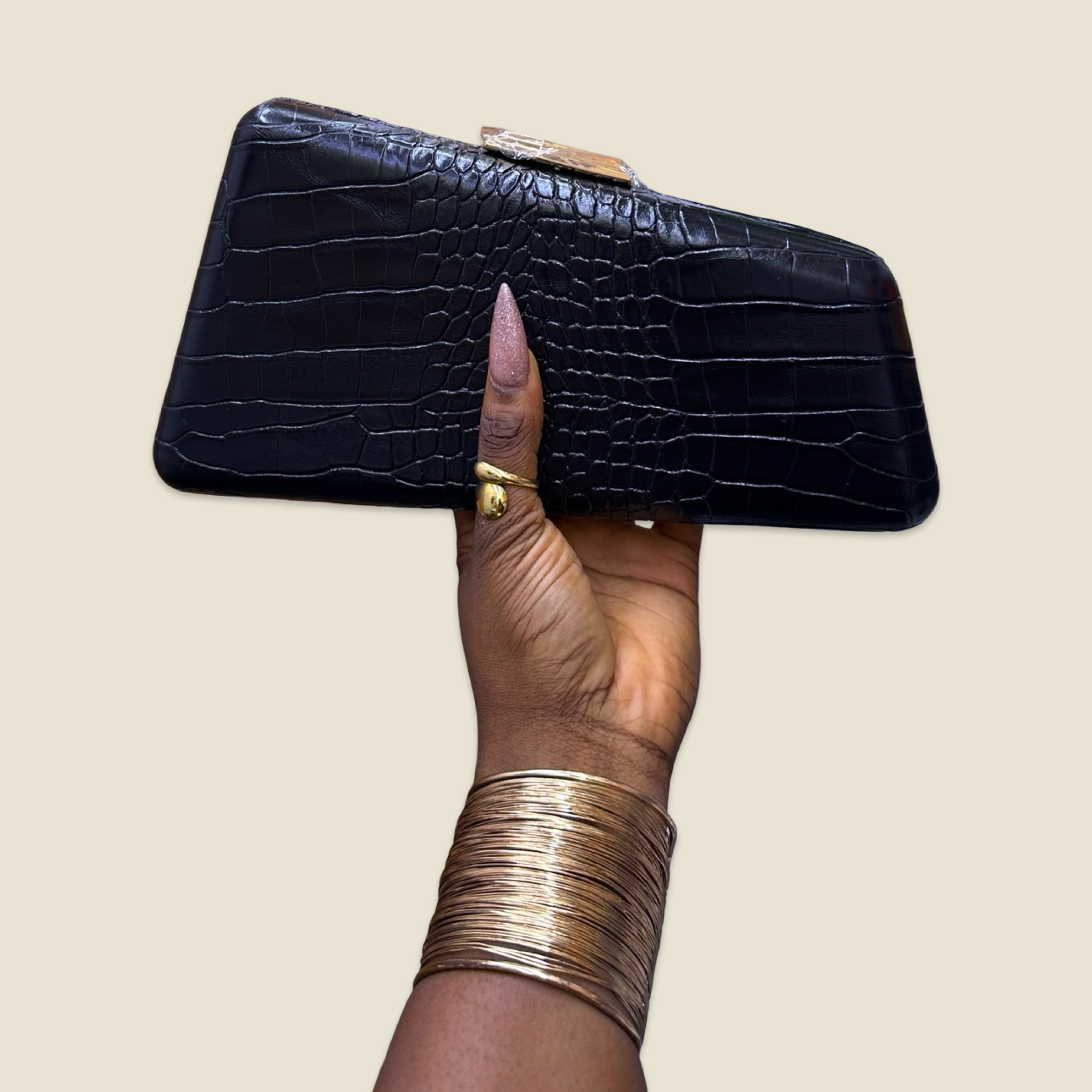 The Verona Timeless purse