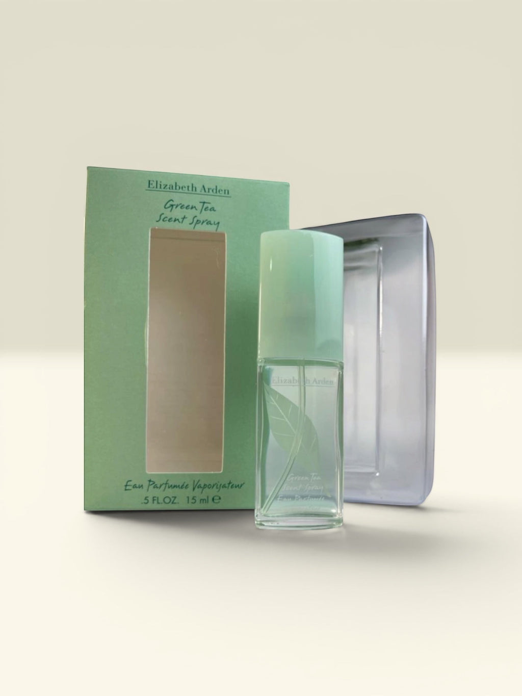 THE GOOD FIND Elizabeth Arden Green Tea Scent Spray 15ml Eau de Parfum with green leaf design on bottle and box.