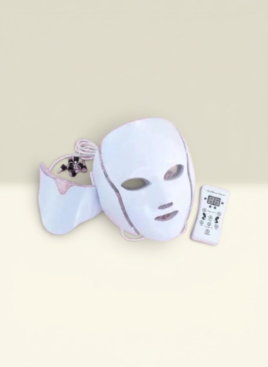 THE GOOD FIND white LED facial mask with remote control for skin rejuvenation and light therapy.
